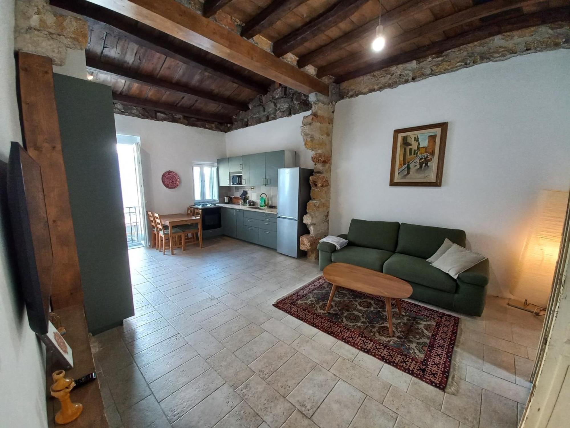 Appartamento Traditional With Modern Touch